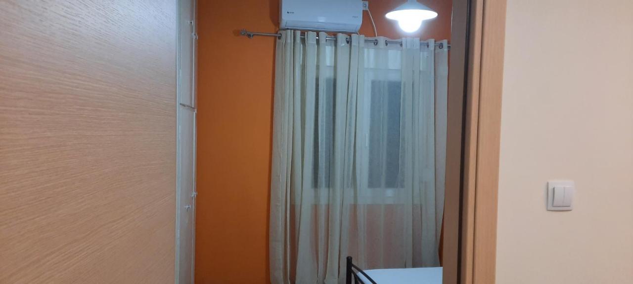 Livia'S Room To Ampelokipi Metro Airport Line Atena Exterior foto